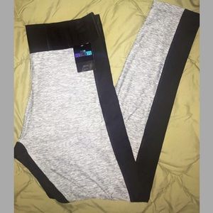 NWT PINK VS Ultimate Colorblock Ankle Leggings